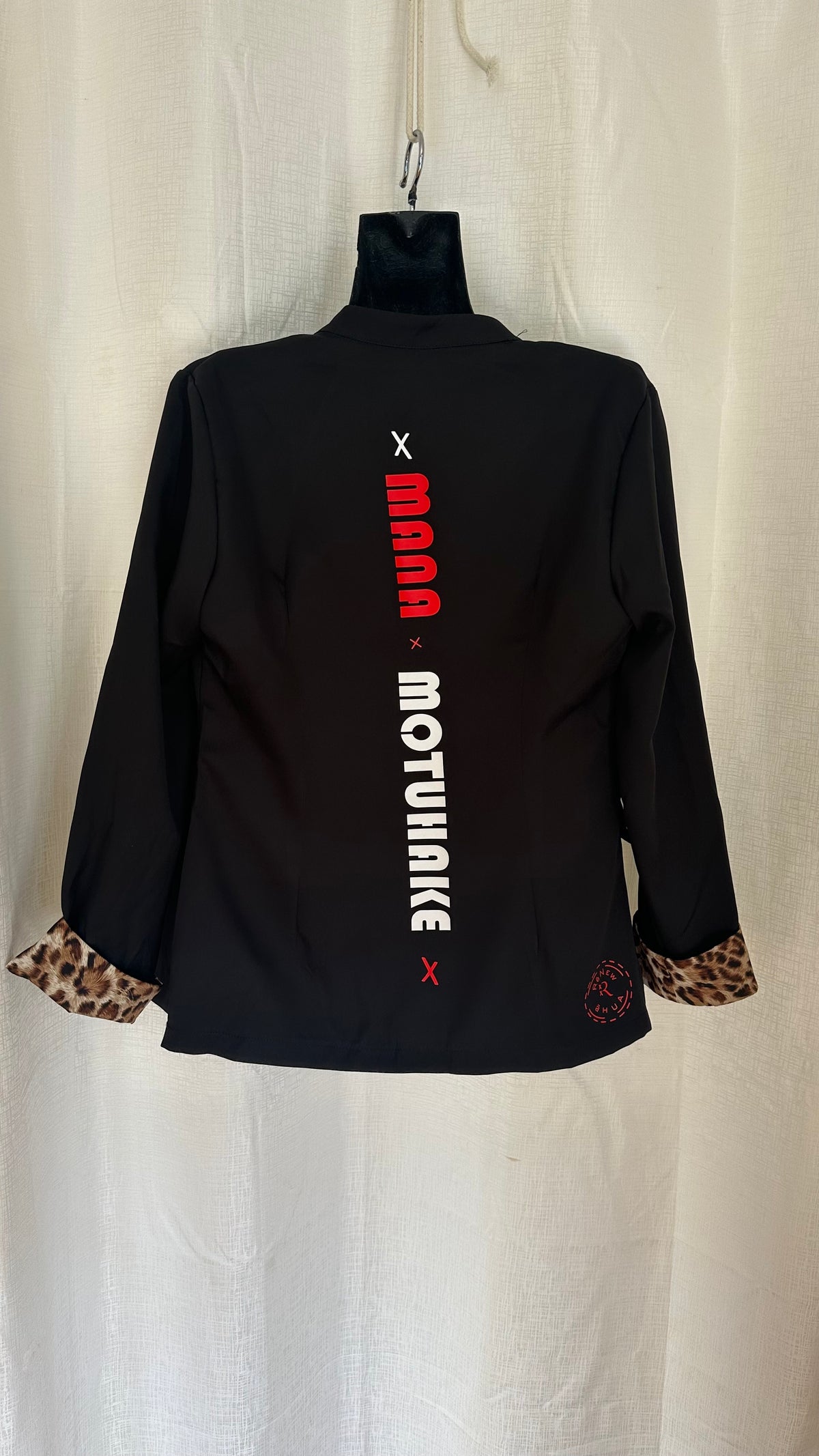 STATEMENT Light Coat n Black x Size 12 x