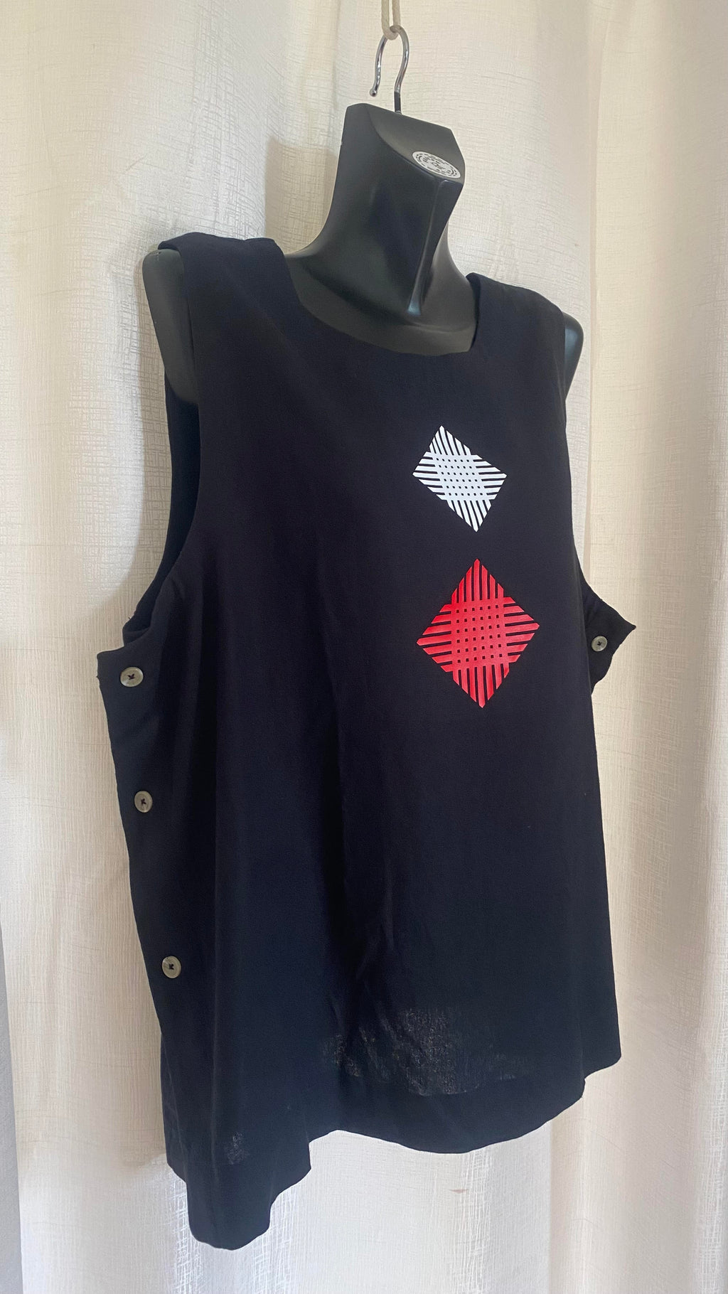 Wahine Singlet n Black x Size 18 x