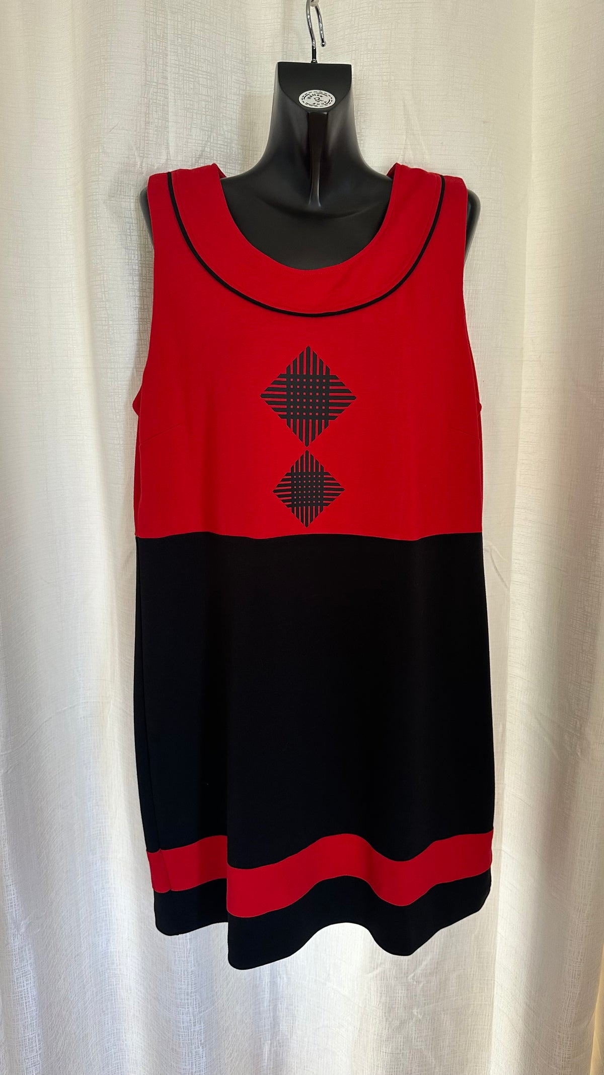 Midi Dress n Red & Black  x Size 18 x