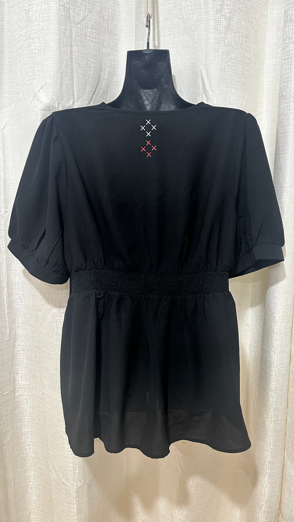 Wahine Top n Black x Size 16 x