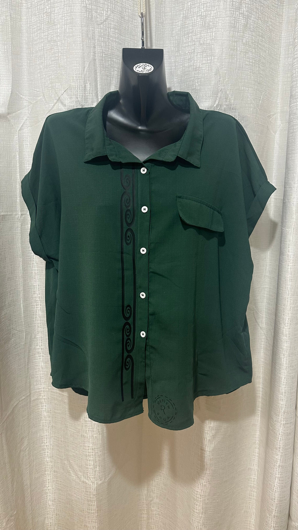 Wahine Shirt n Poumanu Green x Size 16 x