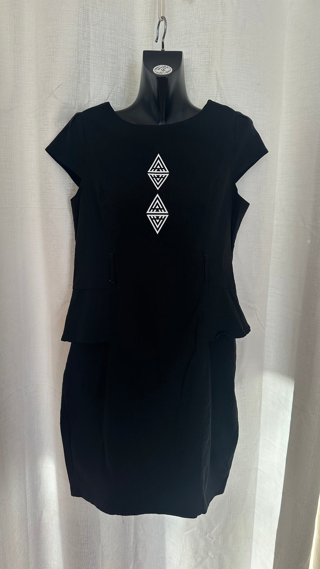 Midi Dress n  Black  x Size 18 x