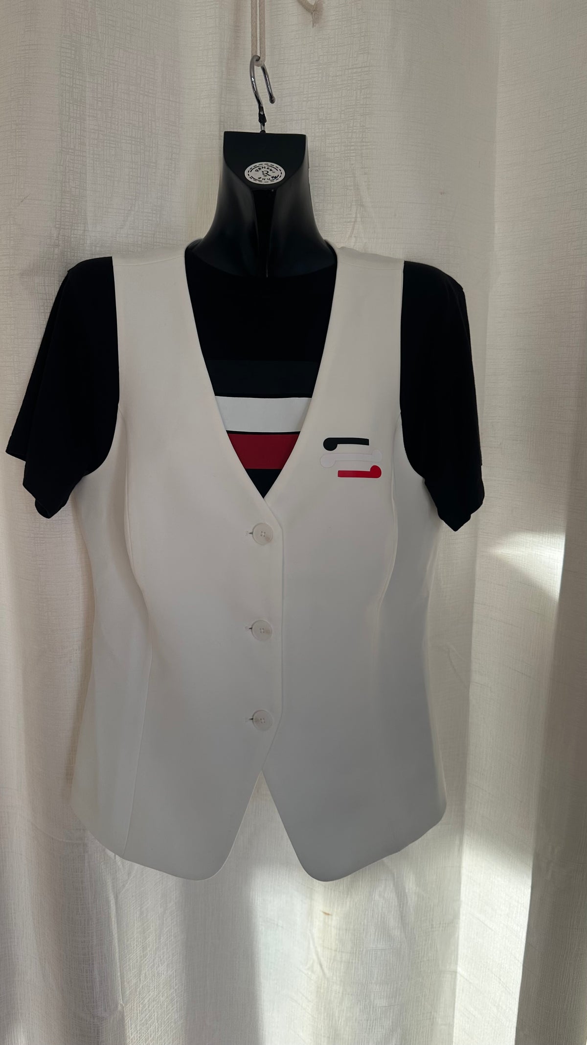 STATEMENT Vest n White x Size 14 x
