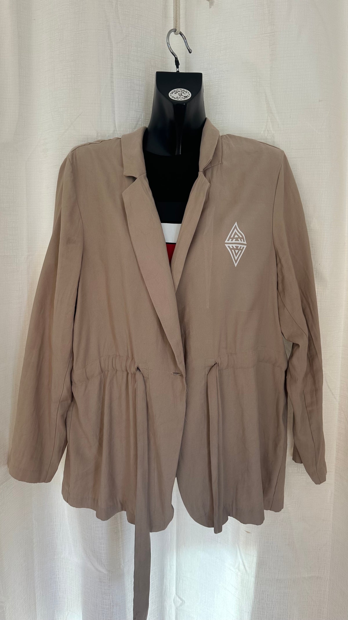 STATEMENT Coat n Beige x Size 18 x