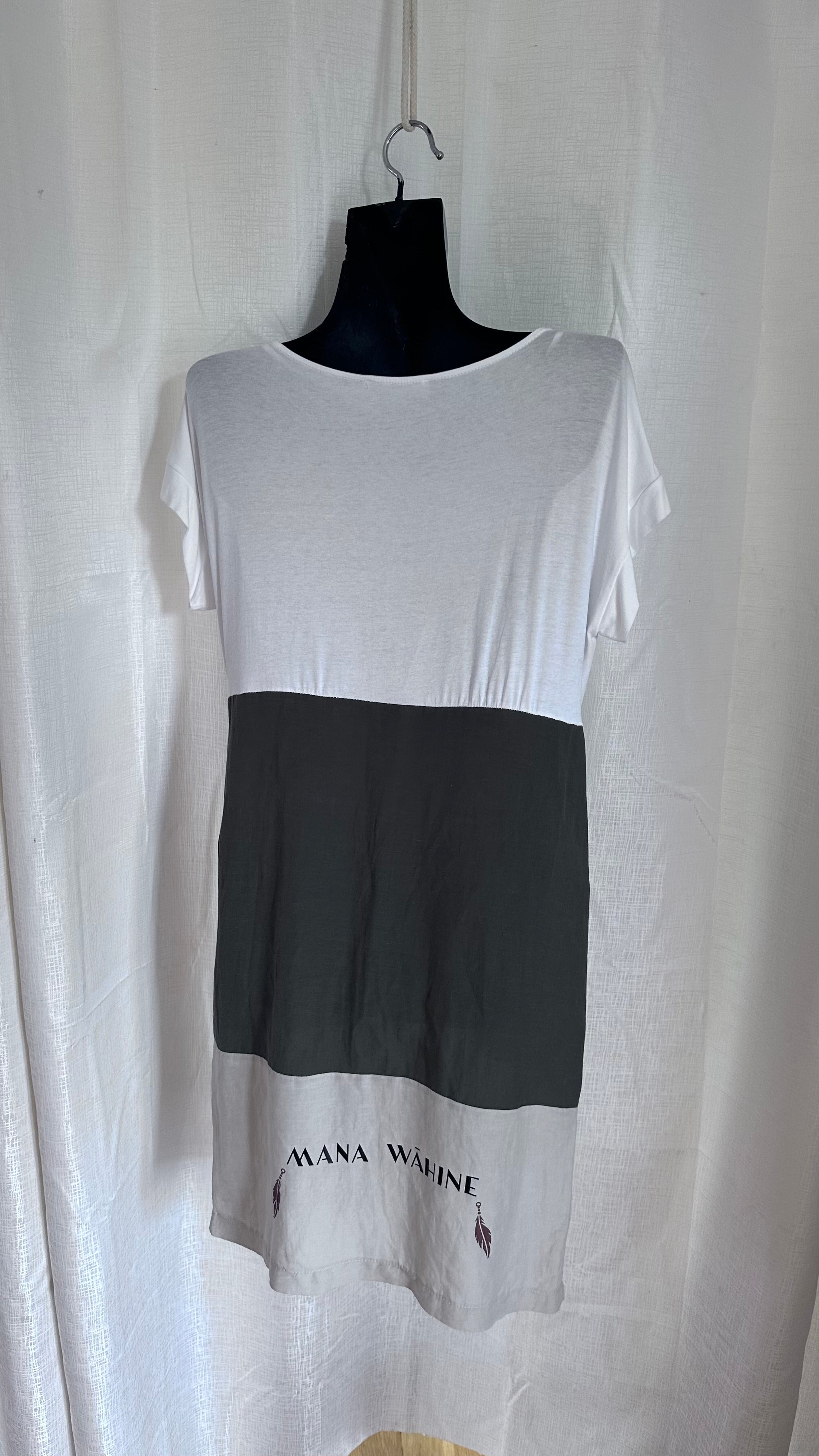 Mana Wahine Dress Neutral tones x Size 10 x