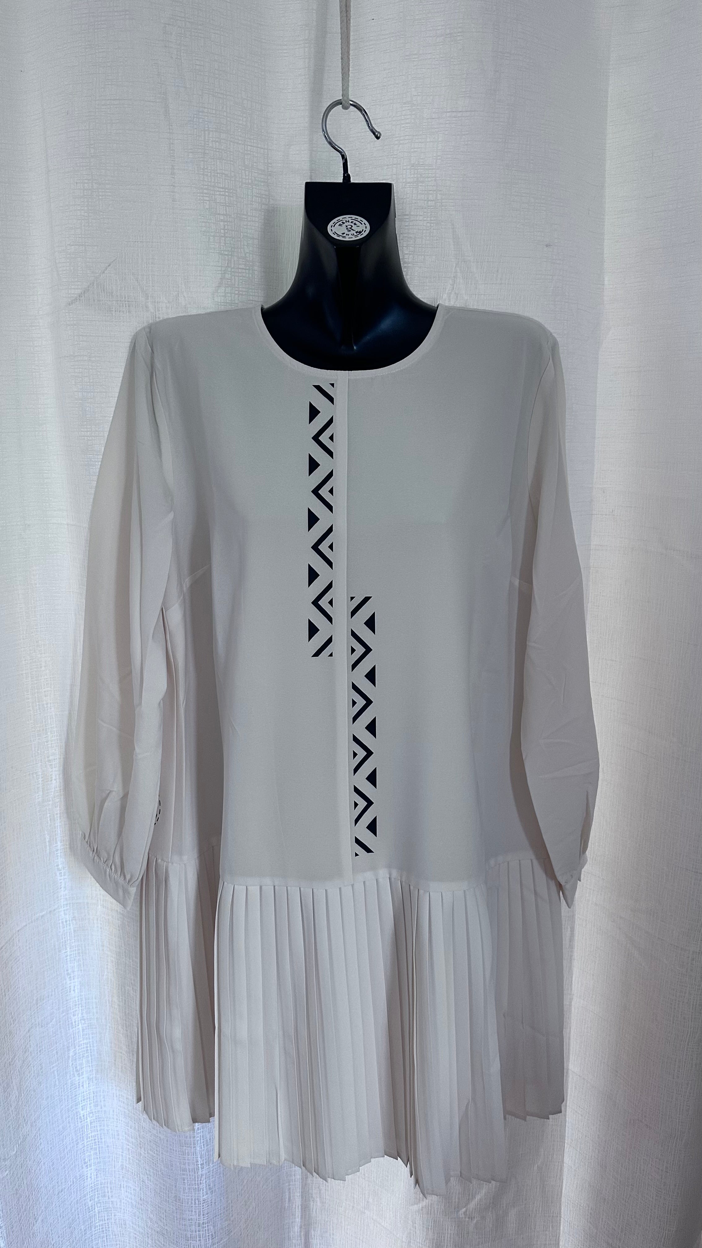 Pleats N Cream Mid Dress x Size 14 x