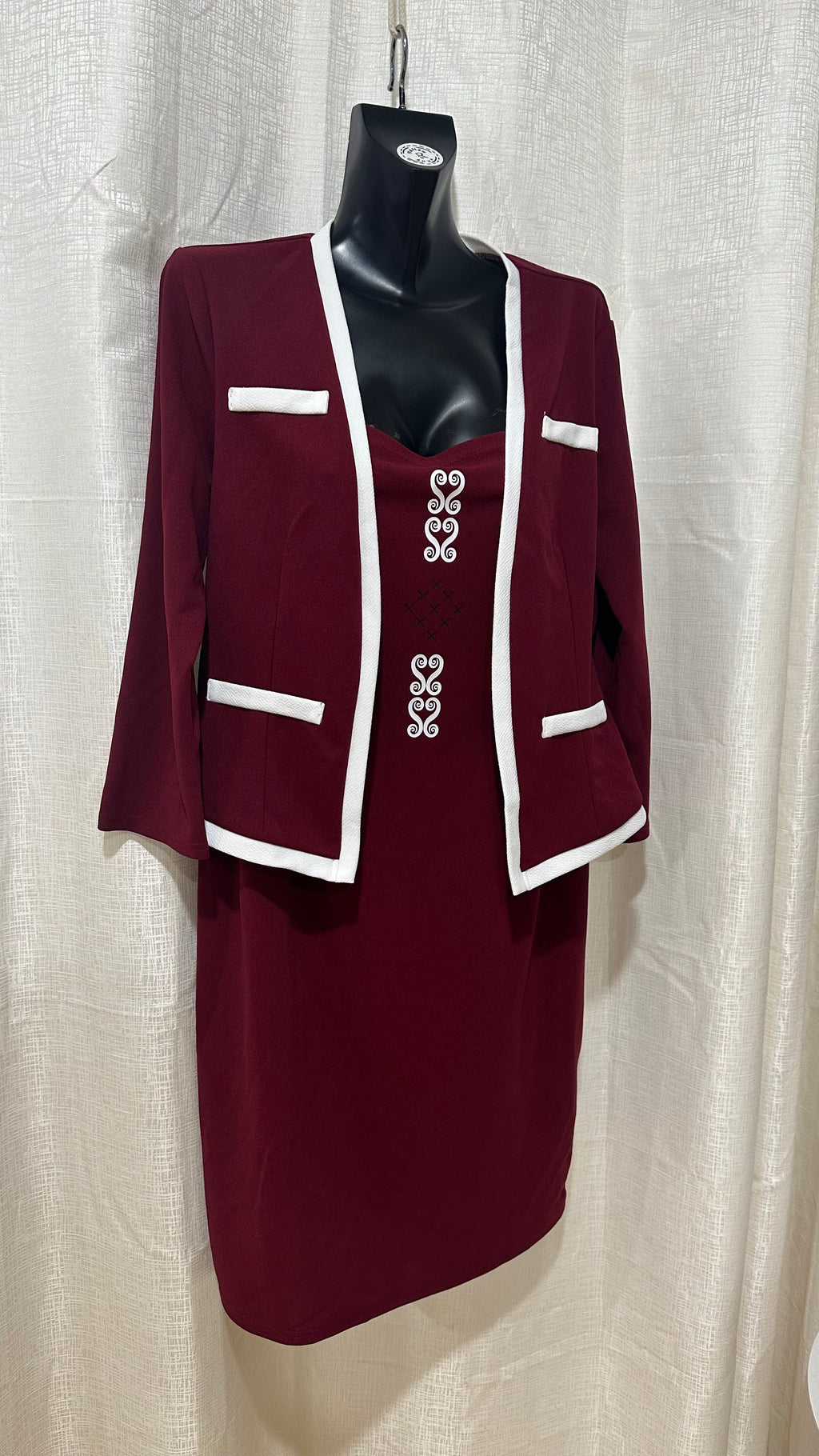 One piece Midi Dress n Burgundy  x Size 12 x