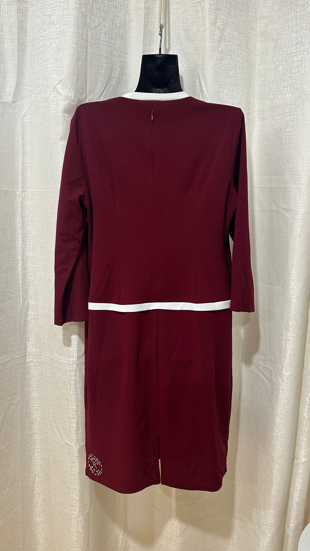 One piece Midi Dress n Burgundy  x Size 12 x