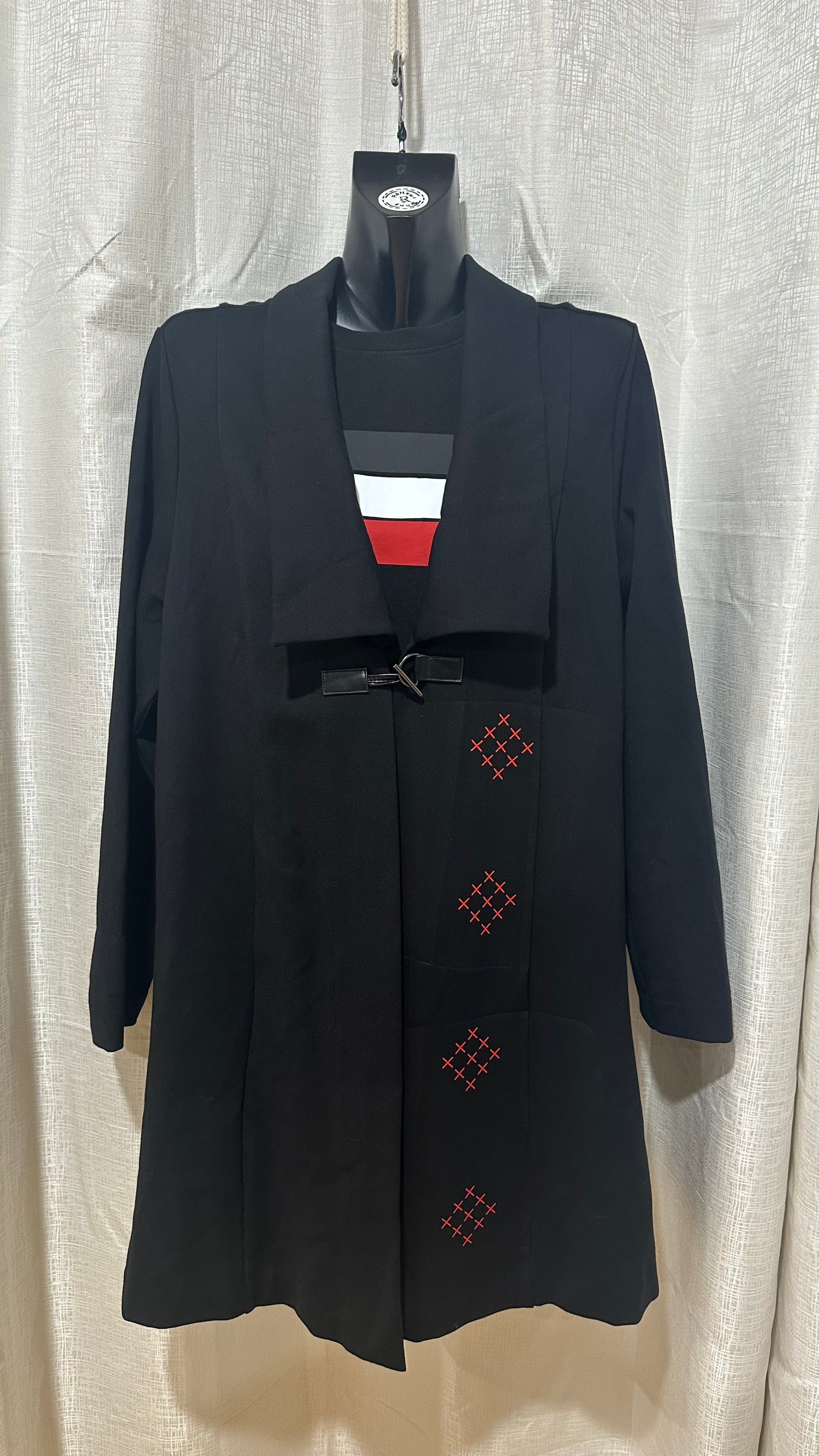 STATEMENT Coat n Black x Size 16 x