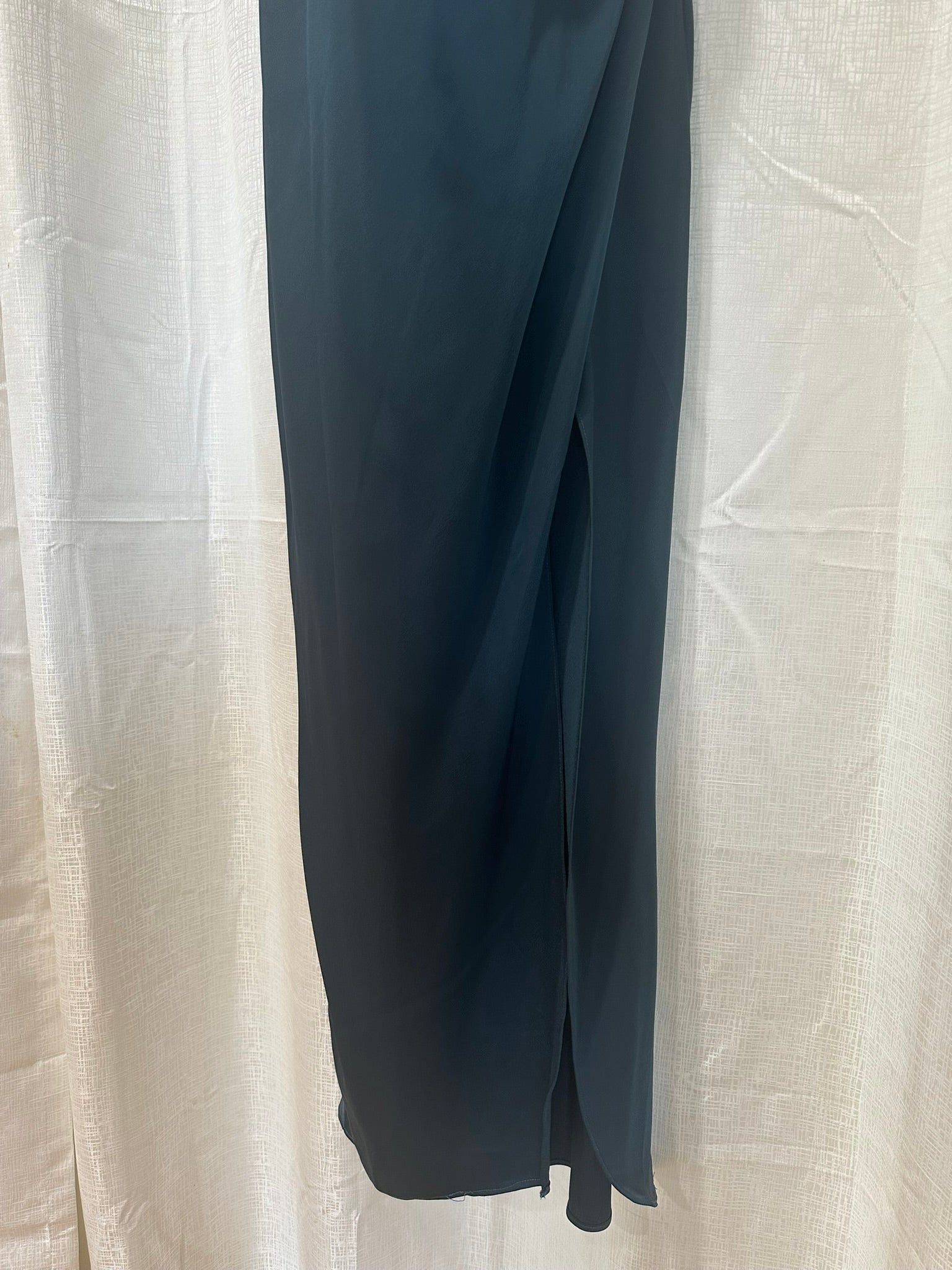 Deep Teal Elegance  x Size 16 x