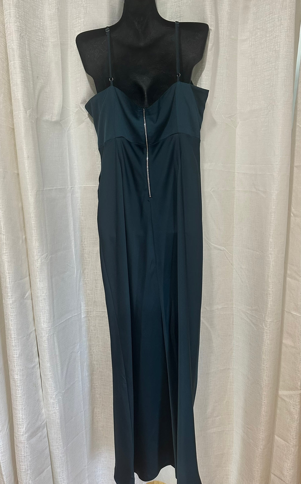 Deep Teal Elegance  x Size 16 x