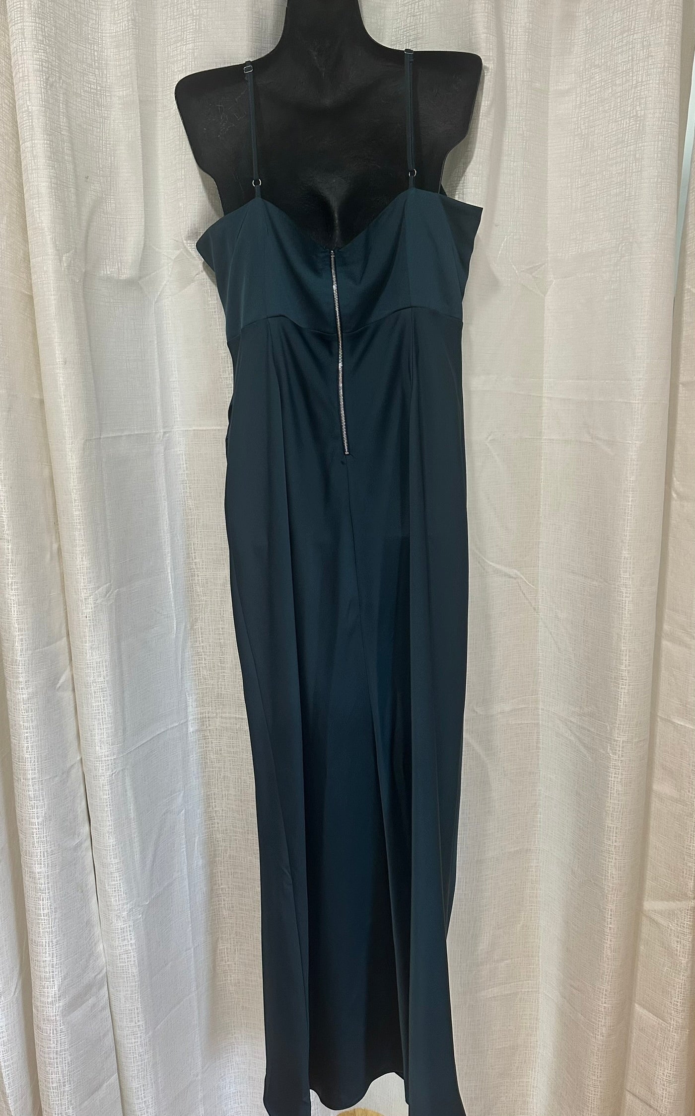 Deep Teal Elegance  x Size 16 x