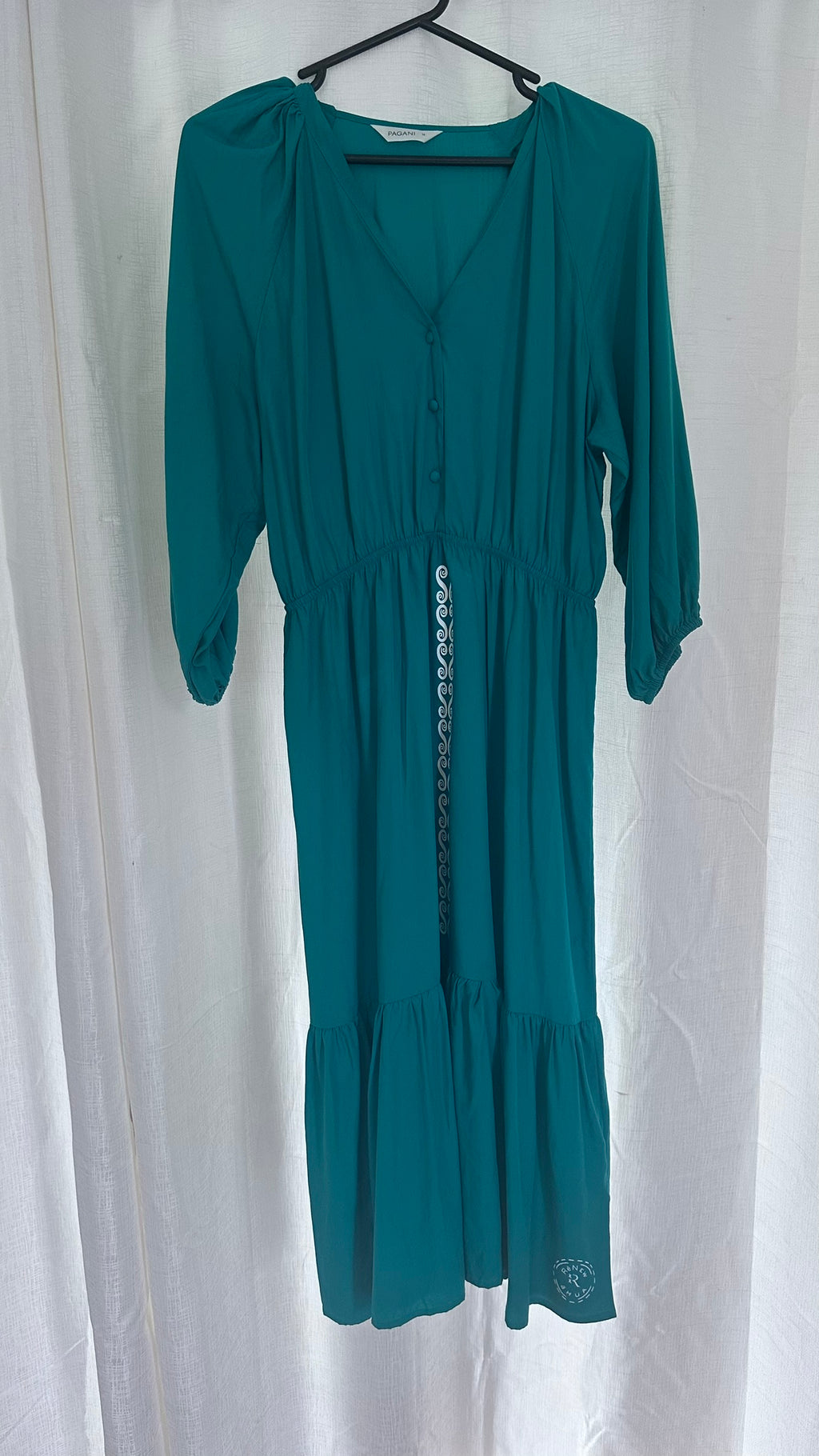 Stand out in Green Dress x Size 14 x