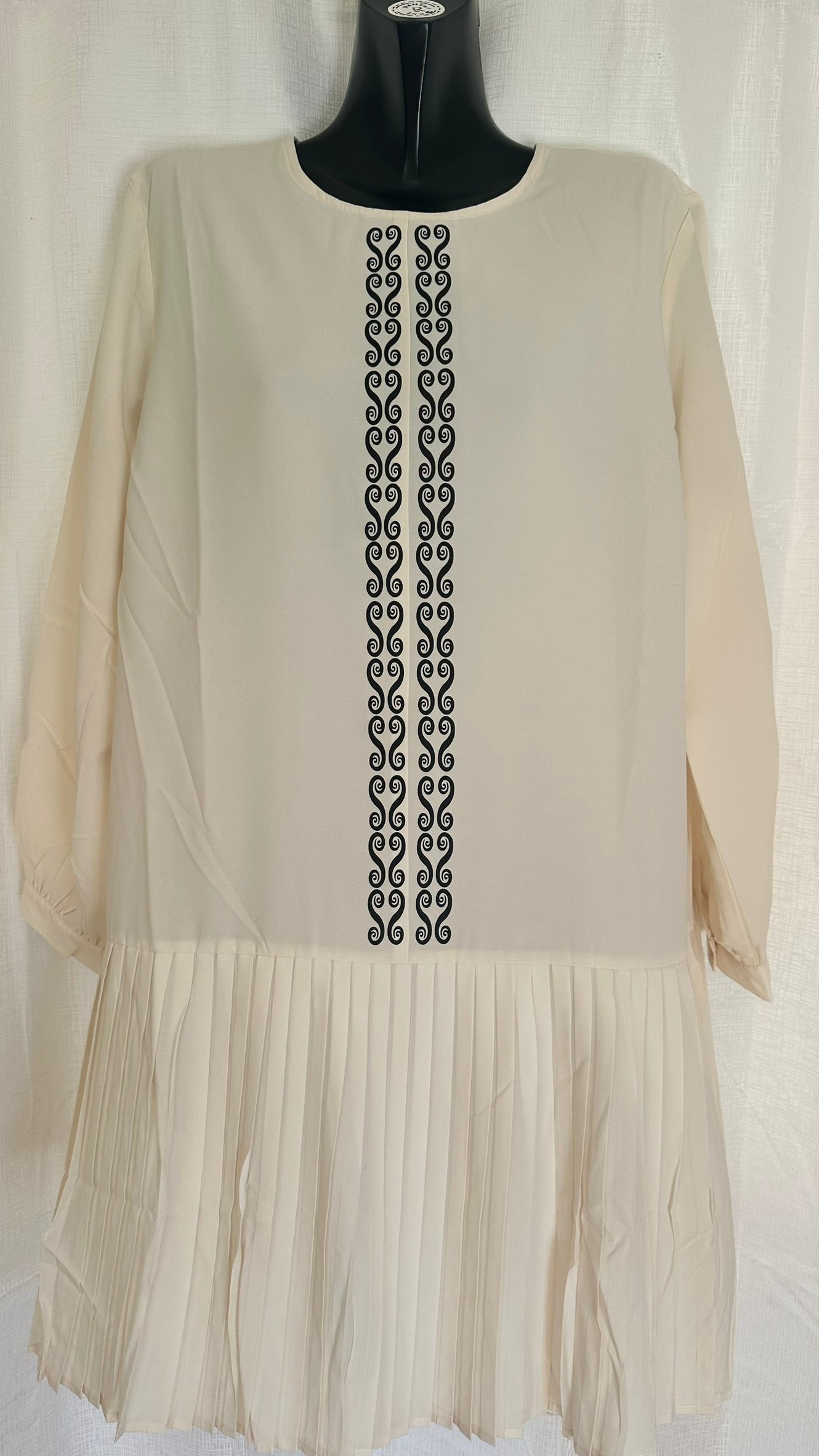 Statement Pleats Dress x Size 16 x