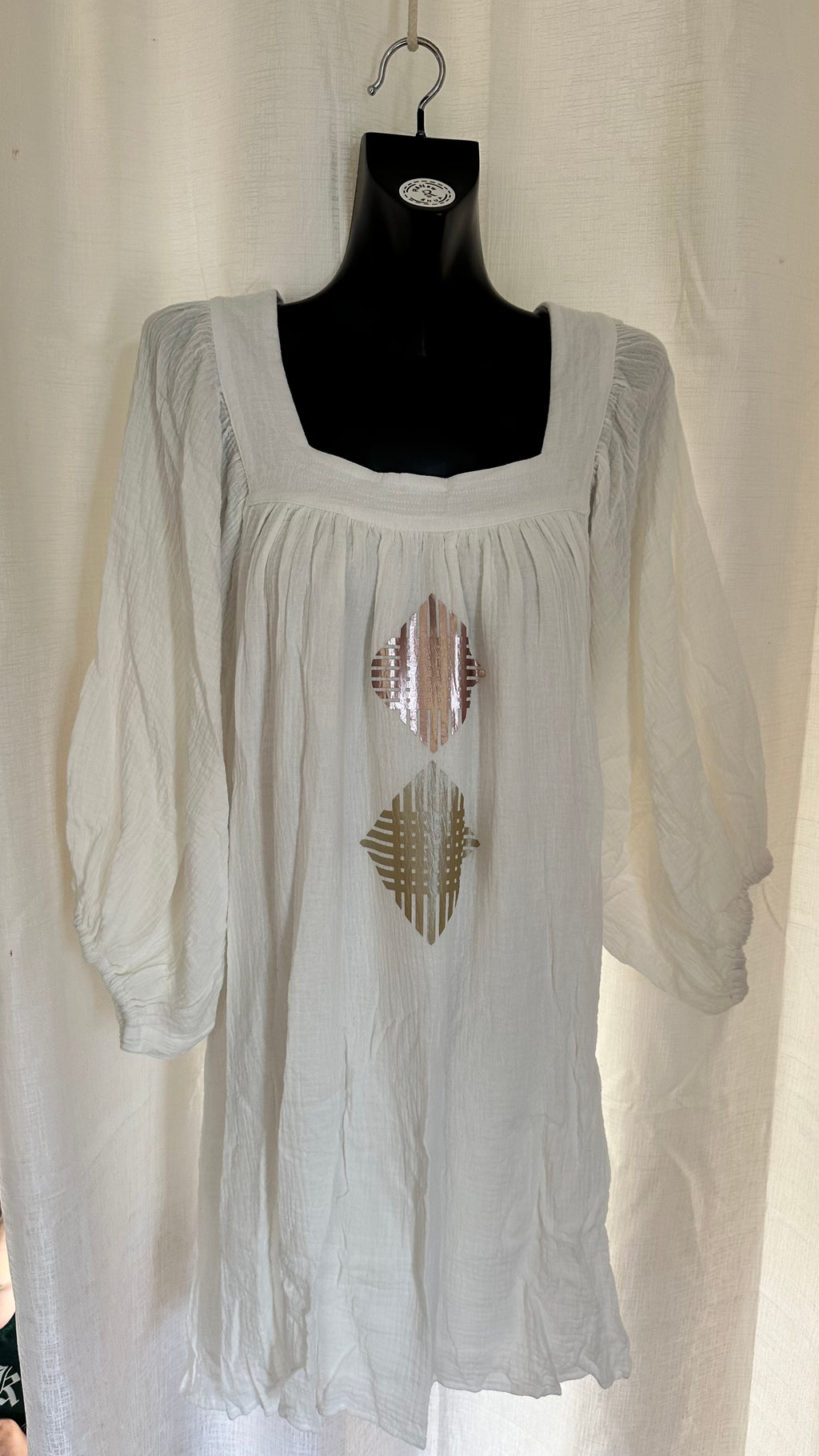 Tiers in White Dress  x Size 16 x