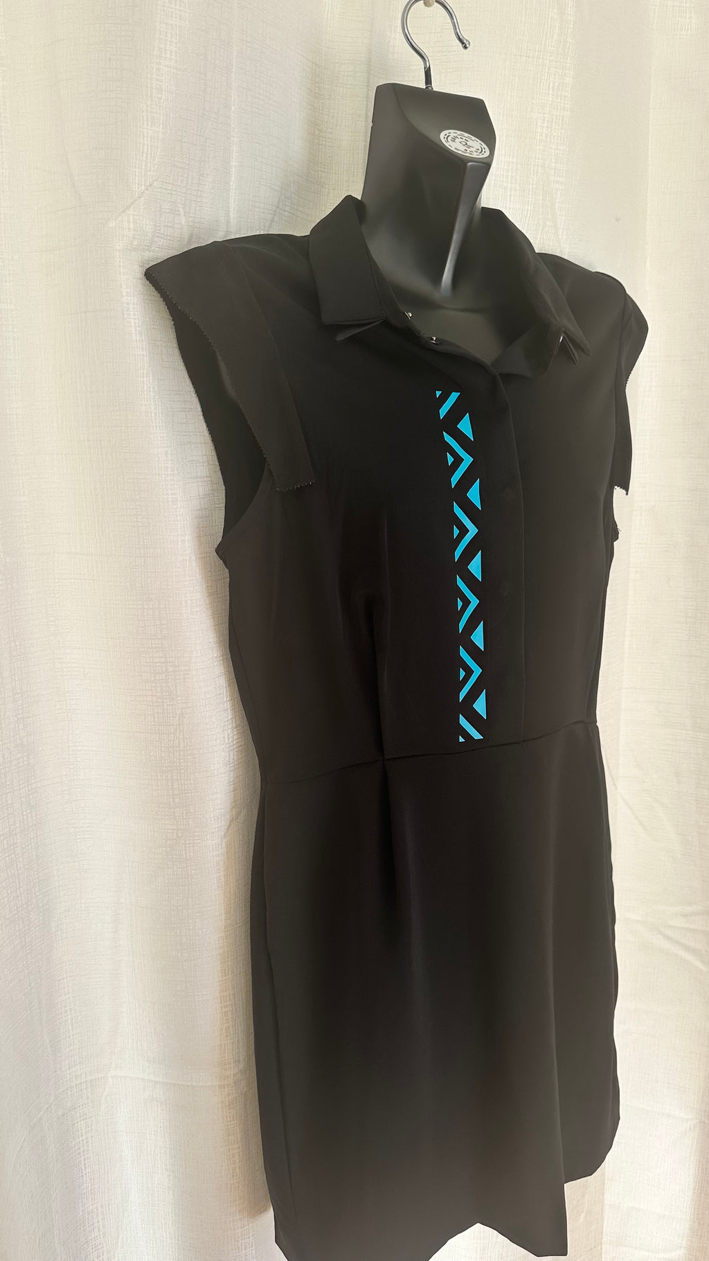 Short Dress in Black x Size 12 x